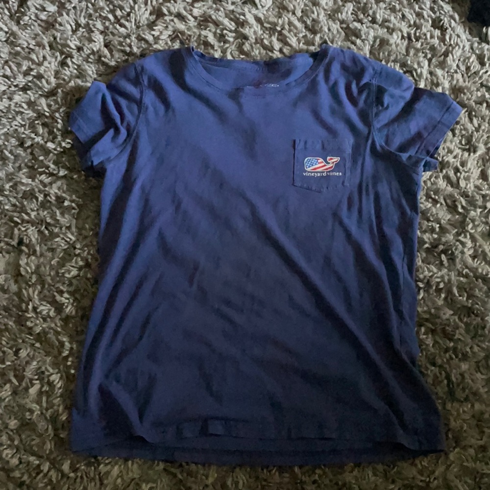 Vineyard vines American flag tee shirt